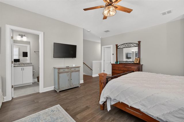 220 Cruising Oak ST, San Marcos, TX 78666