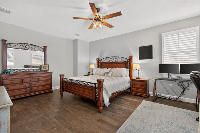 220 Cruising Oak ST, San Marcos, TX 78666