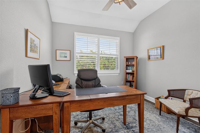 220 Cruising Oak ST, San Marcos, TX 78666
