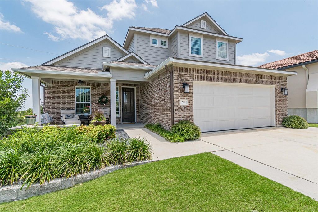 220 Cruising Oak ST, San Marcos, TX 78666