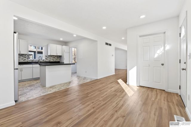 4624 N 37th Street, Omaha, NE 68111