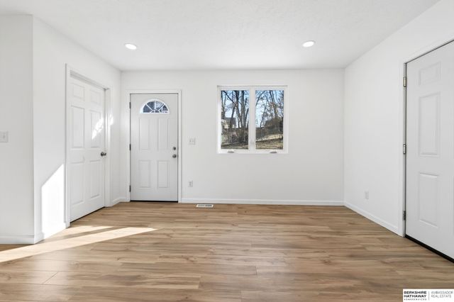 4624 N 37th Street, Omaha, NE 68111