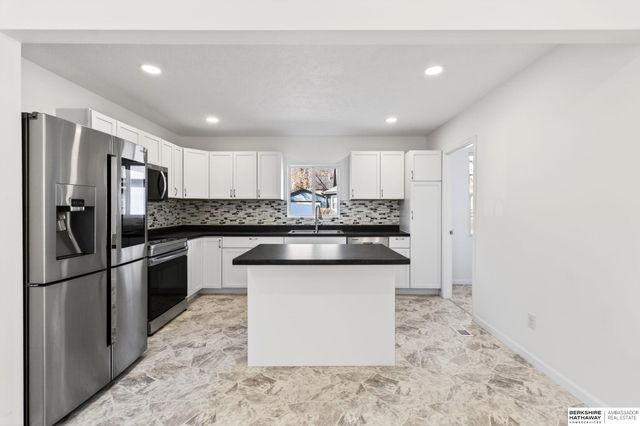 4624 N 37th Street, Omaha, NE 68111