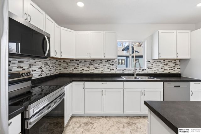 4624 N 37th Street, Omaha, NE 68111