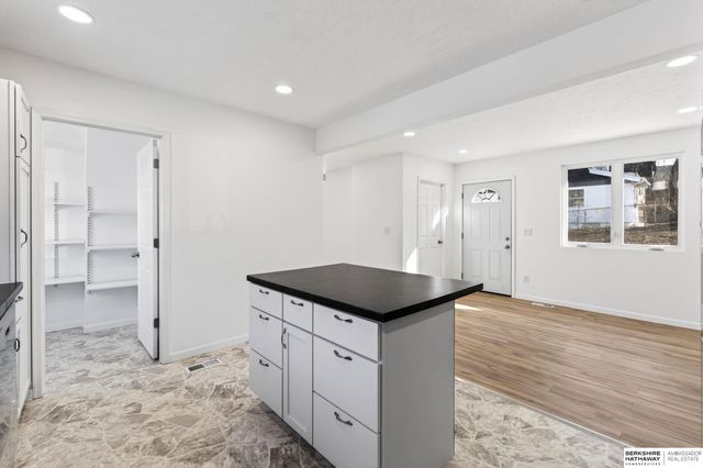 4624 N 37th Street, Omaha, NE 68111