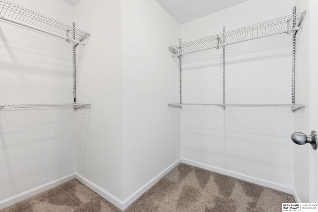 4624 N 37th Street, Omaha, NE 68111