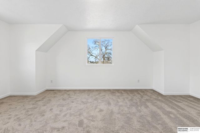 4624 N 37th Street, Omaha, NE 68111