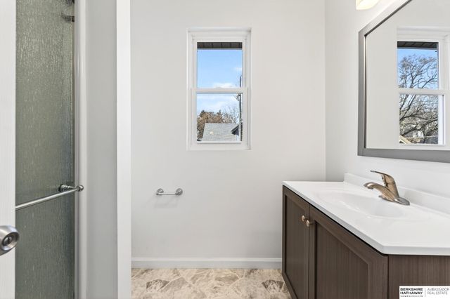 4624 N 37th Street, Omaha, NE 68111