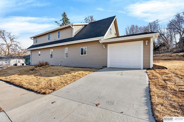 4624 N 37th Street, Omaha, NE 68111