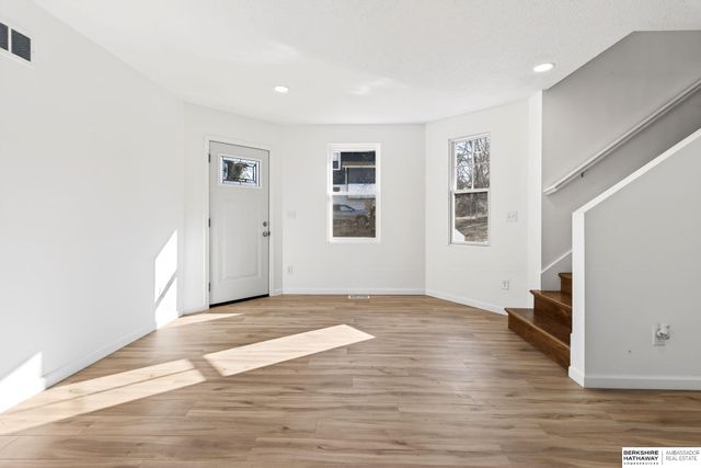 4624 N 37th Street, Omaha, NE 68111