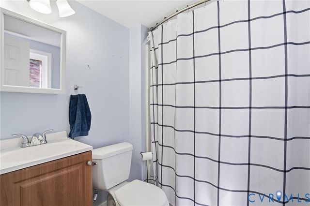 12456 Leonard Ln, Ashland, VA 23005
