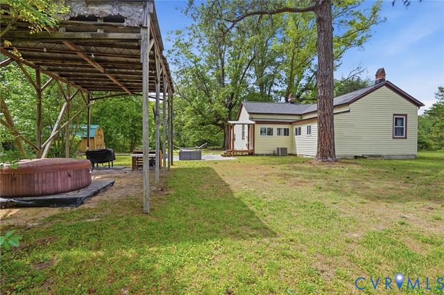 12456 Leonard Ln, Ashland, VA 23005