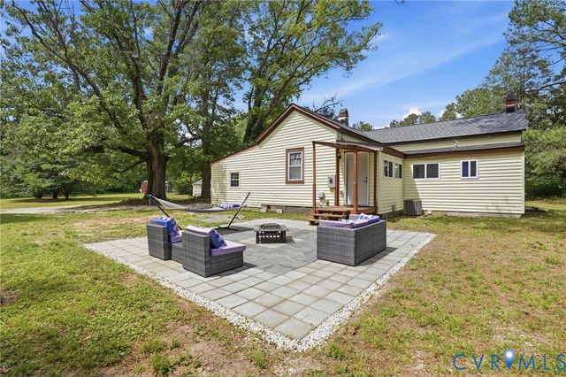 12456 Leonard Ln, Ashland, VA 23005