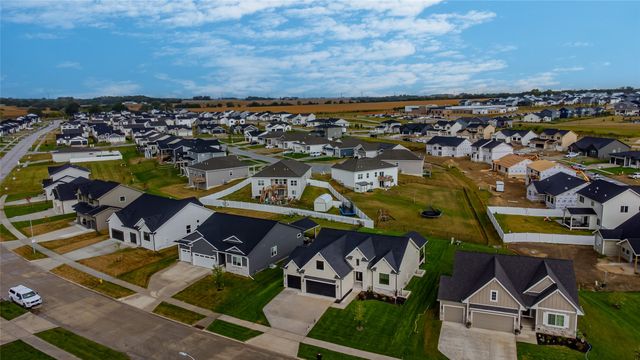 875 Harrington Way, Waukee, IA 50263