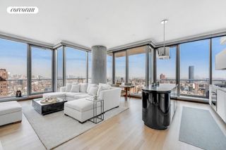 56 Leonard St Apt 32AE, New York City, NY 10013