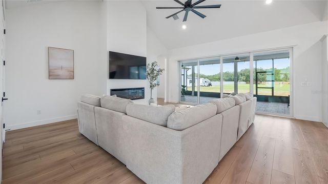 4230 TUCKER AVENUE, St Cloud, FL 34772