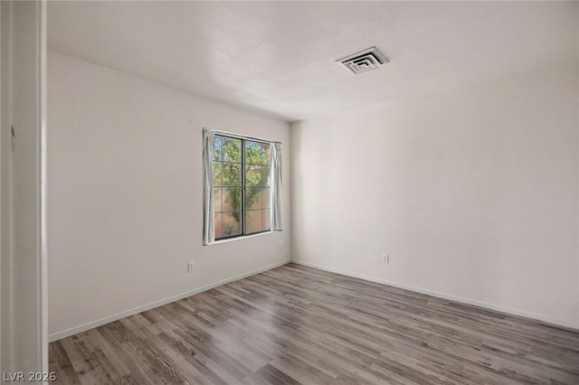 4889 South Torrey Pines Drive 201, Las Vegas, NV 89103