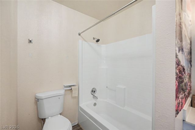 4889 South Torrey Pines Drive 201, Las Vegas, NV 89103