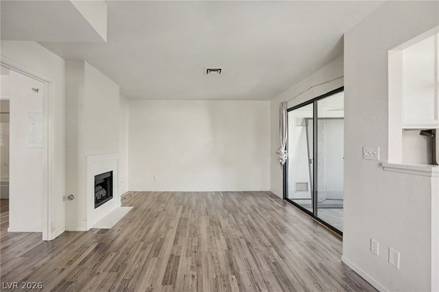 4889 South Torrey Pines Drive 201, Las Vegas, NV 89103