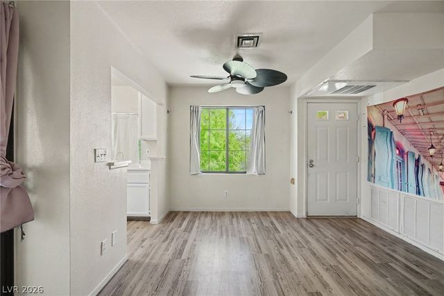 4889 South Torrey Pines Drive 201, Las Vegas, NV 89103