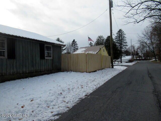 17 Quarry Crossing Street, Queensbury, NY 12804
