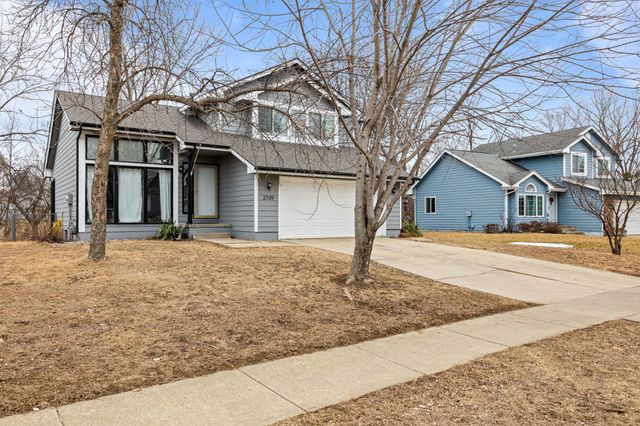 2709 NW Park Lane, Ankeny, IA 50023