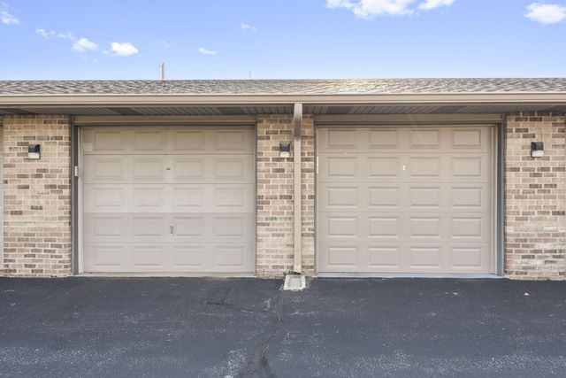 1342 Lehman Drive, Crown Point, IN 46307