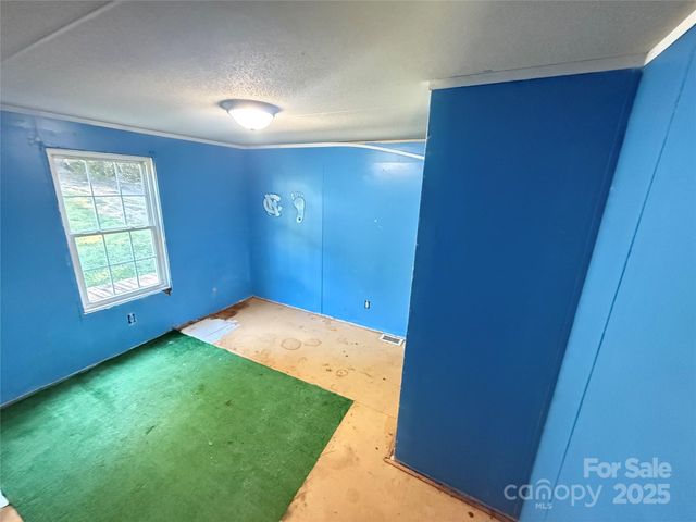 1270 Price Hollow Place, Lenoir, NC 28645