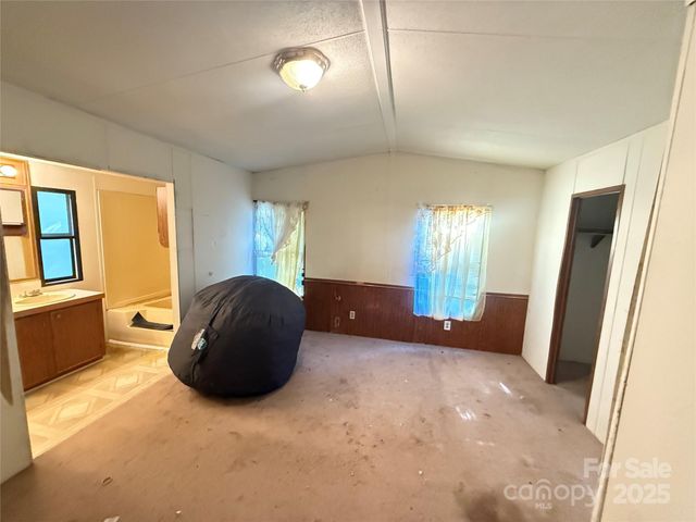 1270 Price Hollow Place, Lenoir, NC 28645