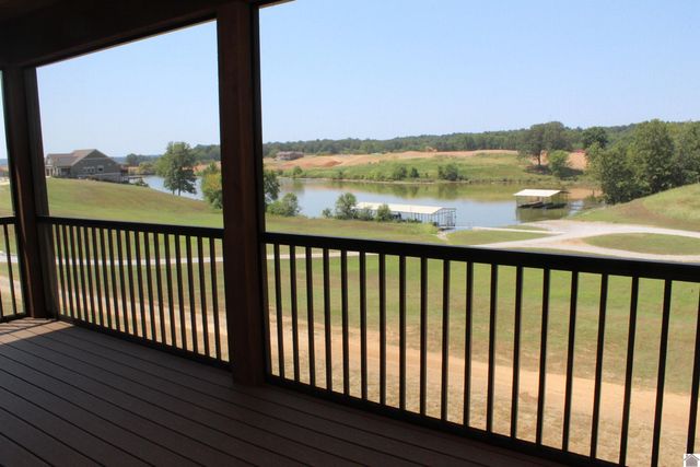 376 Moon Bay Drive # 5, Kuttawa, KY 42055