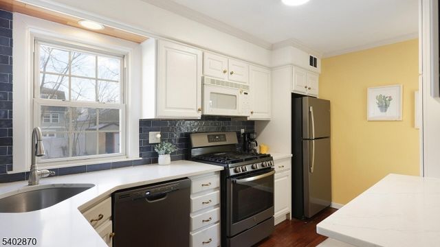 149 Severin Ct, Cranford Twp., NJ 07016