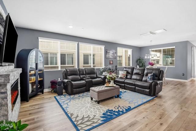 2820 Wagon Wheel Road 403, Oxnard, CA 93036