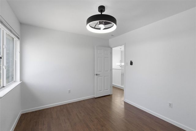 4228 Columbine DR, Austin, TX 78727