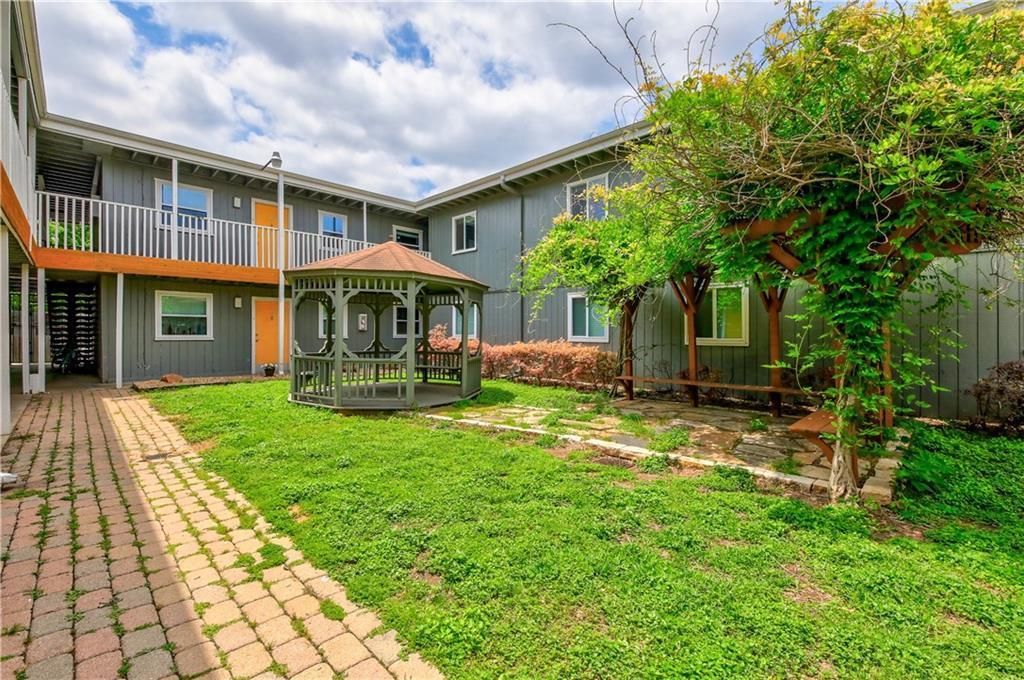 2401 Manor RD 102, Austin, TX 78722