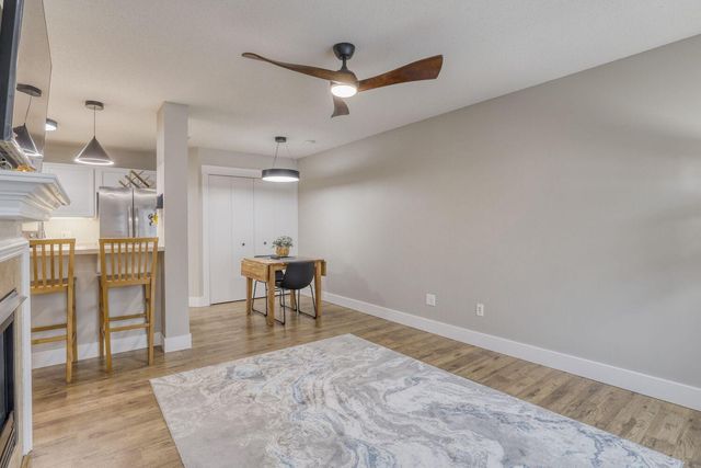 2123 Grenadier Avenue N, Oakdale, MN 55128