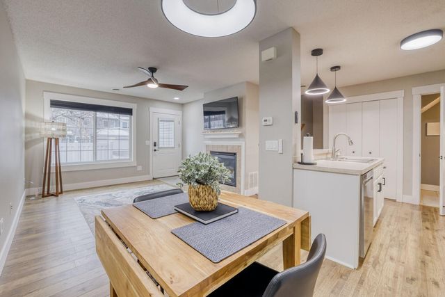 2123 Grenadier Avenue N, Oakdale, MN 55128