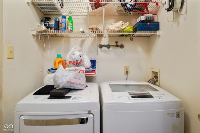 10814 Glenayr Drive, Camby, IN 46113