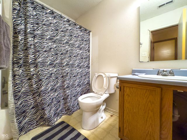 10814 Glenayr Drive, Camby, IN 46113