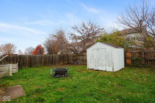 10814 Glenayr Drive, Camby, IN 46113