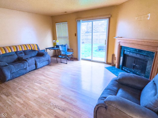 10814 Glenayr Drive, Camby, IN 46113