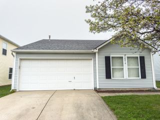 10814 Glenayr Drive, Camby, IN 46113