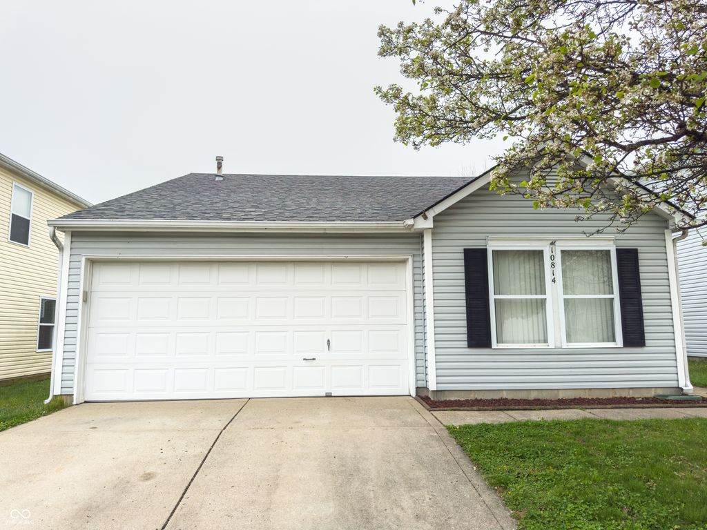 10814 Glenayr Drive, Camby, IN 46113