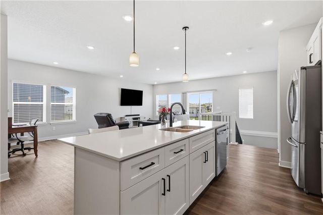 1543 Arbor Valley Drive, Lee's Summit, MO 64082