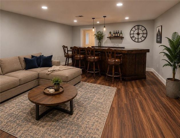 1543 Arbor Valley Drive, Lee's Summit, MO 64082