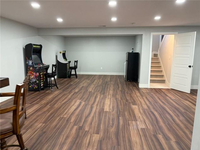 1543 Arbor Valley Drive, Lee's Summit, MO 64082