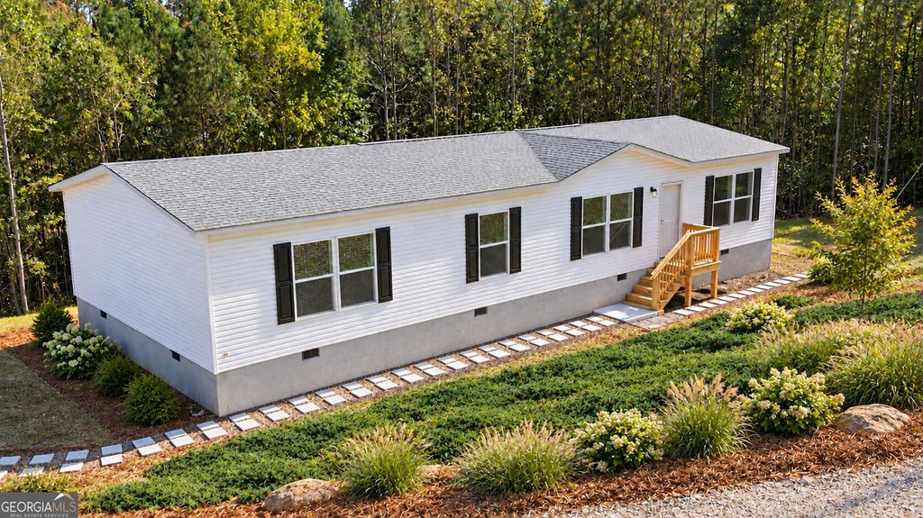 915 W Leatherwood Road, Toccoa, GA 30577 — exterior