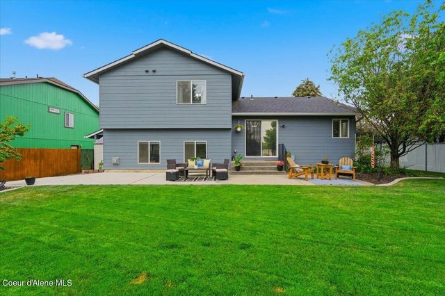 1702 N Autumn Crest CT, Post Falls, ID 83854