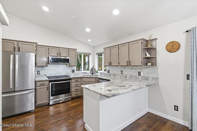 1702 N Autumn Crest CT, Post Falls, ID 83854