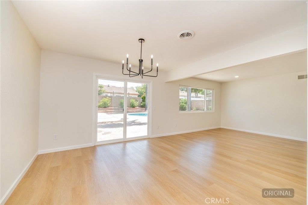 Image 12 of property listing at 1227 Jadestone Lane, Corona, CA 92882