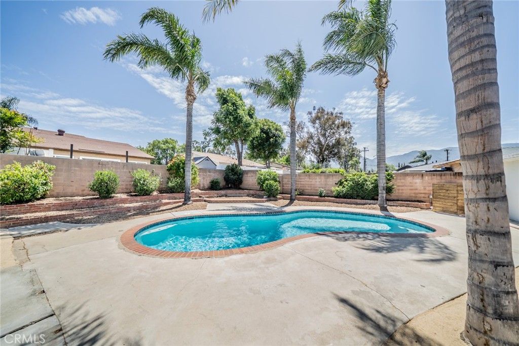 Image 32 of property listing at 1227 Jadestone Lane, Corona, CA 92882